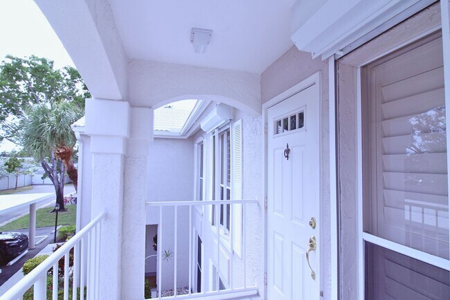 Foto del edificio - FURNISHED LONG TERM OR SEASONAL RENTAL WAL...