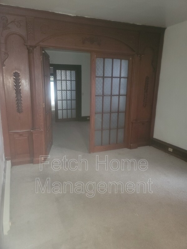 Building Photo - 107-109 East Main Street