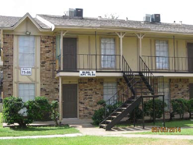 Building Photo - Victoria Manor