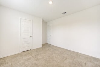 Building Photo - 7547 Cattle Walker Ct
