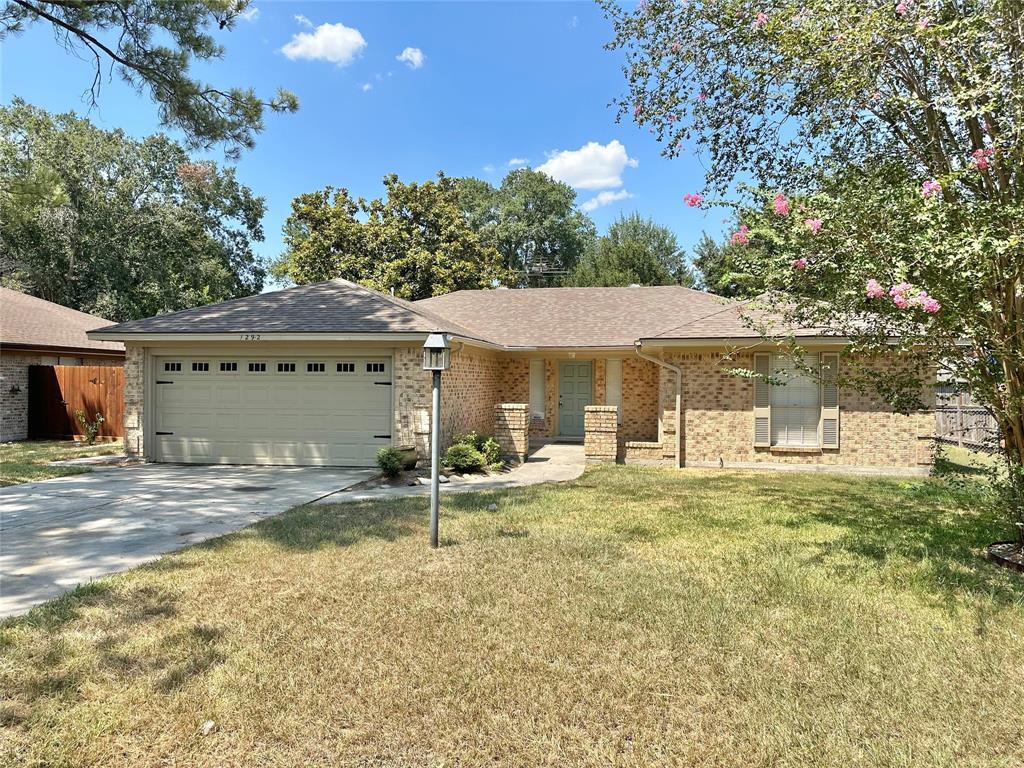Foto principal - 12922 Foxburo Dr