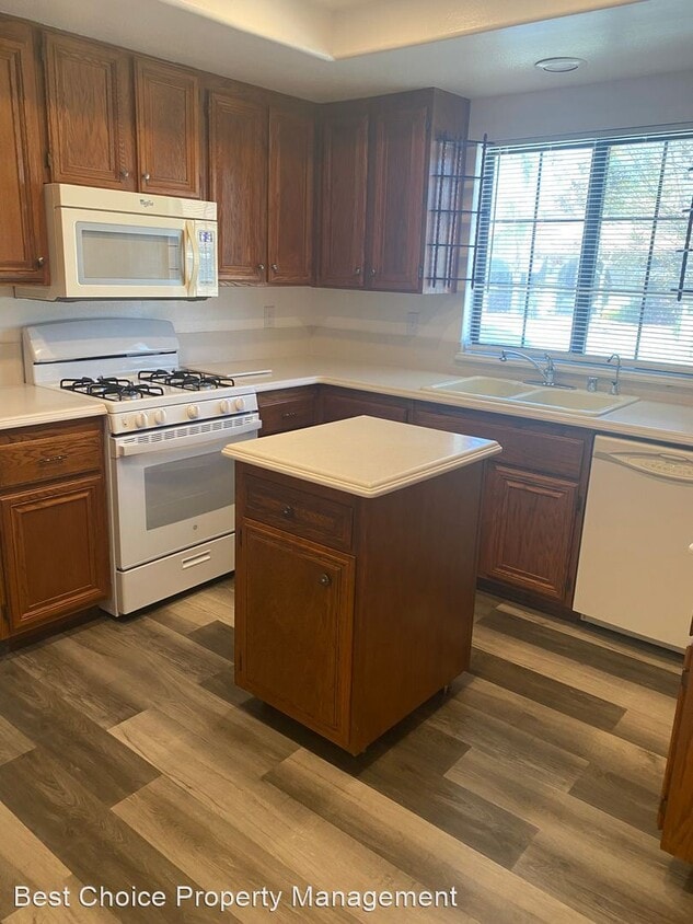 Primary Photo - 2 br, 1.5 bath House - 844 La Morena Dr