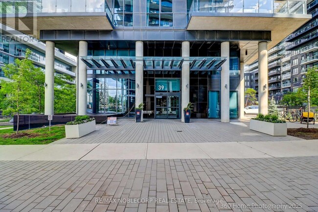 Building Photo - 39-PH39 Annie Craig Dr