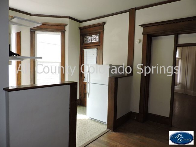 Building Photo - 727 S Nevada Ave