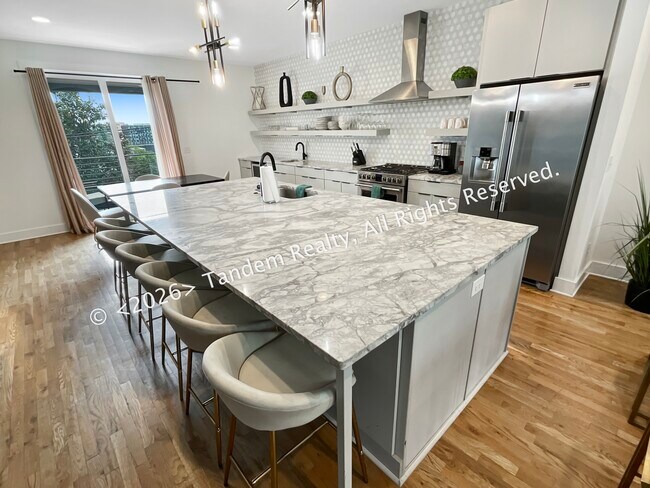 Foto del edificio - 2807 Delaware Ave