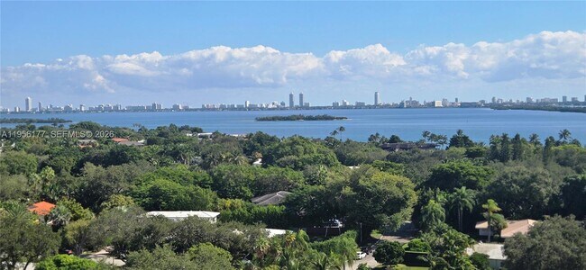 Foto del edificio - 4250 Biscayne Blvd