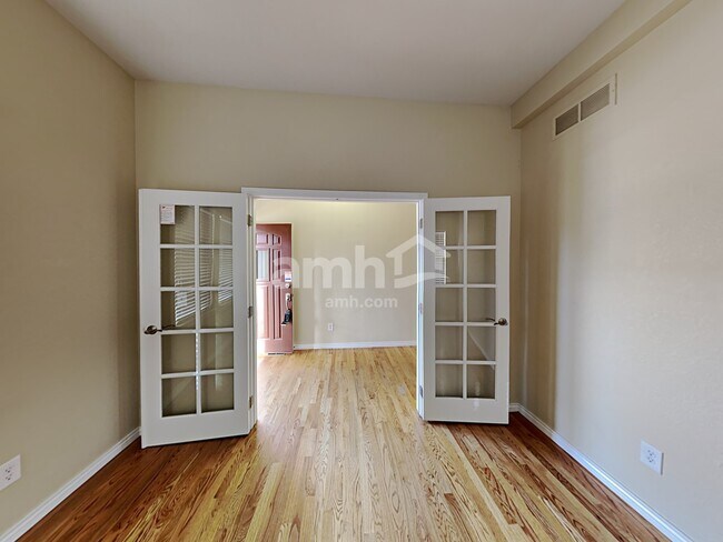 Building Photo - 12278 Kittredge Street