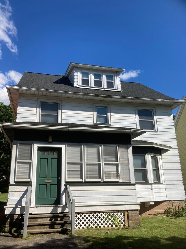 Foto principal - 1140 Plymouth Ave S