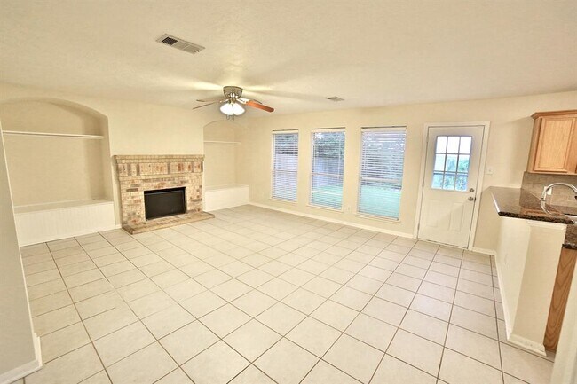 Foto del edificio - 3115 Glenwood Dr