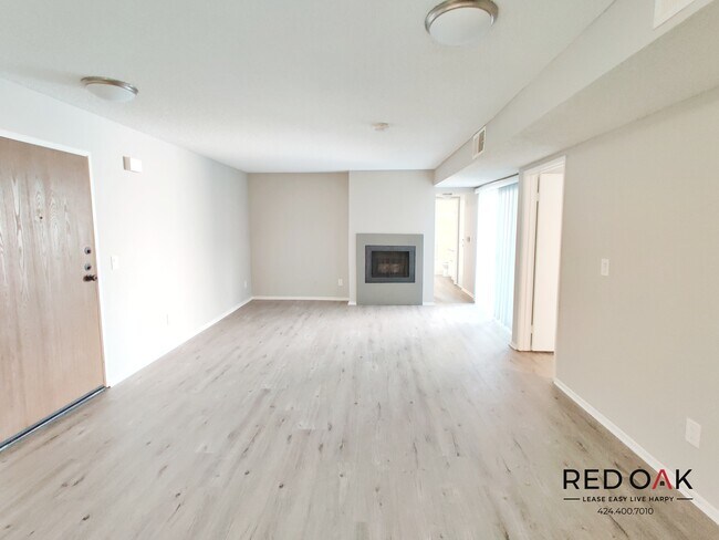 Foto del edificio - 6072 Franklin Ave