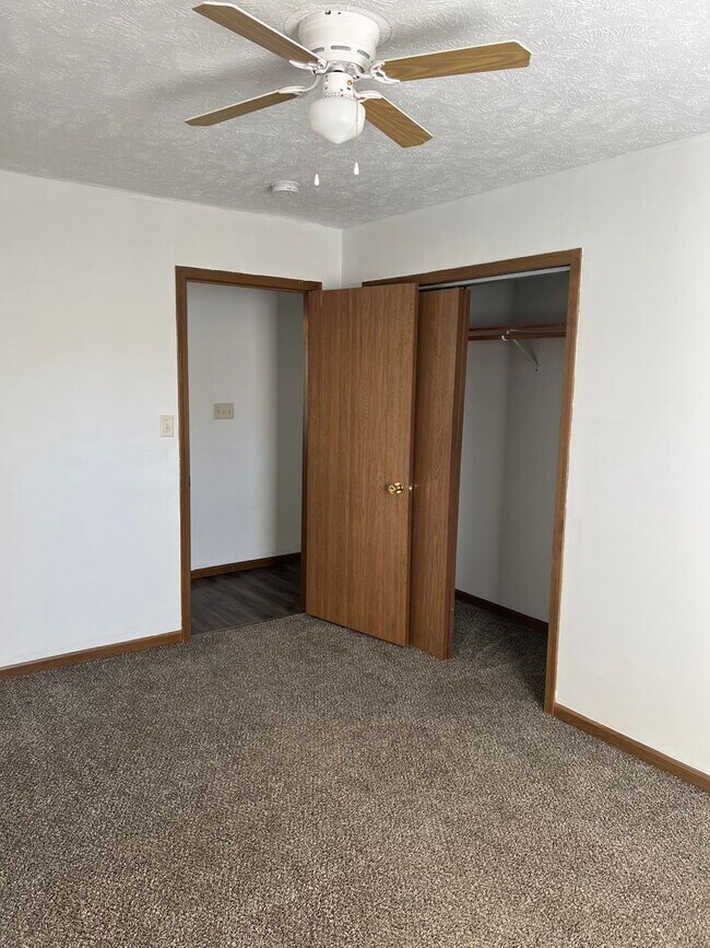 Foto del edificio - 1227 Sanpat Ln