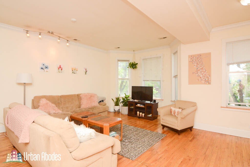 Foto principal - 1314 W Roscoe St