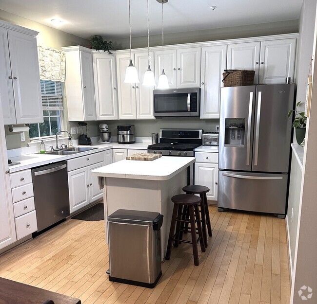 Five Country Walk Apartments for Rent with Washer & Dryer Bel Air, MD 1 Rentals