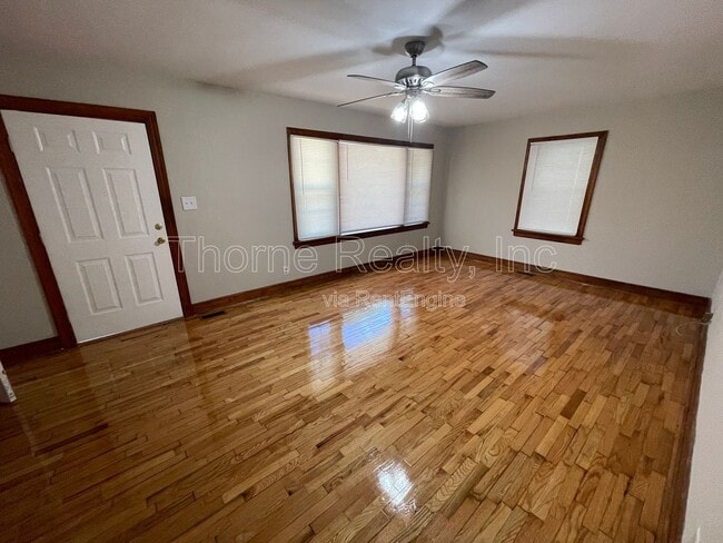 Building Photo - 1809 Bedford Rd