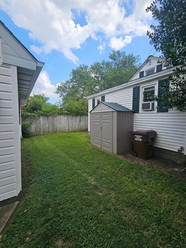 Building Photo - 100 Killarney Rd