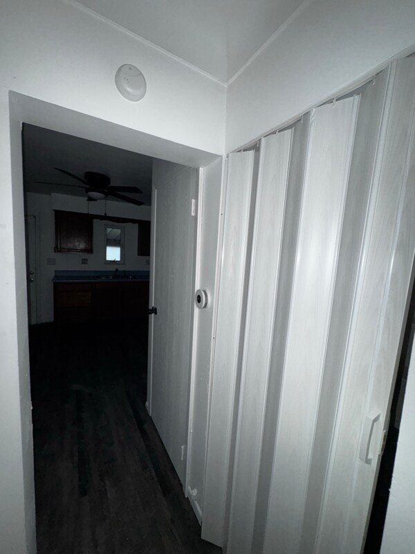 Foto del edificio - 2219 Woodford St