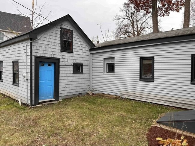 Building Photo - 16 Winter St