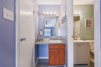 Building Photo - 3506 Cove View Blvd