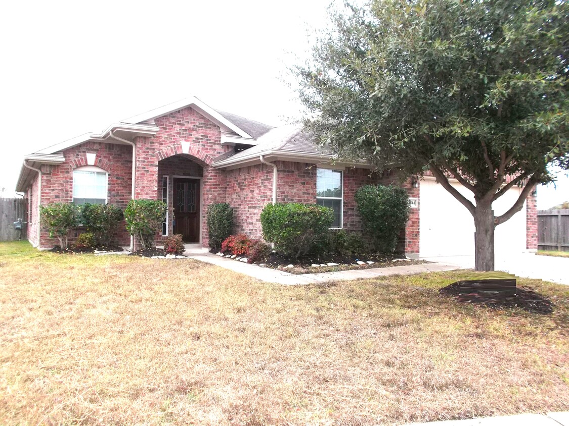 Foto principal - 3043 Crestbrook Bend Ln