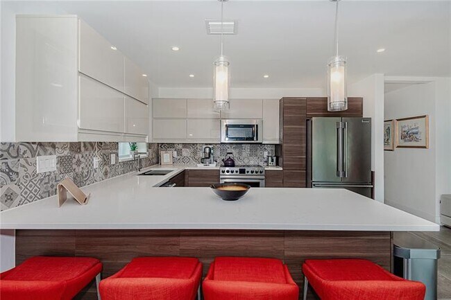 Foto del edificio - 3321 NE 18th St