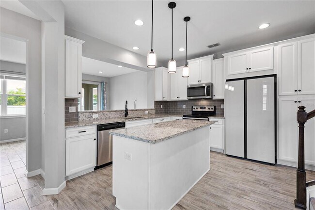 Foto del edificio - 5007 Sunnyside Ln