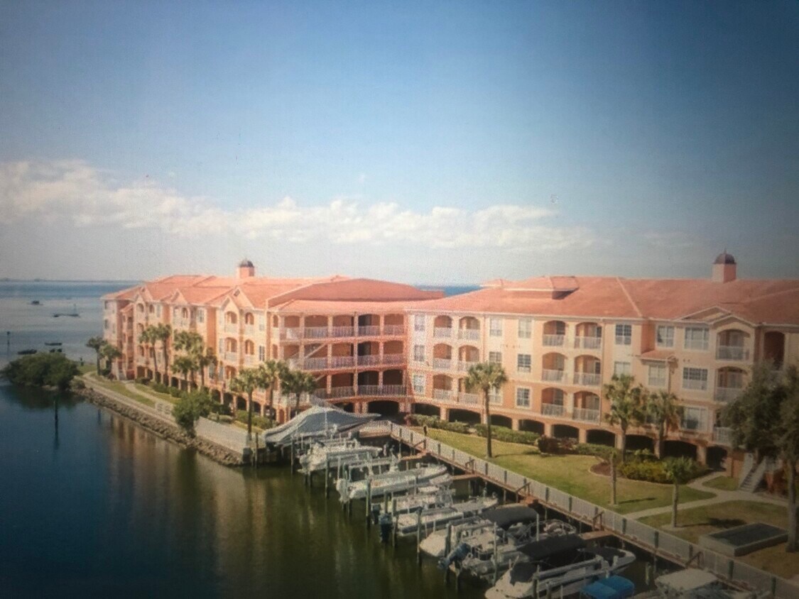 BOAT SLIP - 5000 Culbreath Key Way