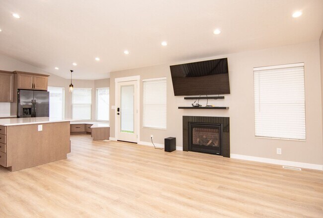 Photo - Bountiful Home w/ 2 Car Garage, EV Charger, & Updated Remodeling