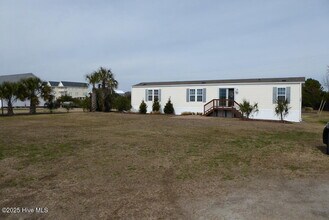 Building Photo - 150 Sunny Point Ln