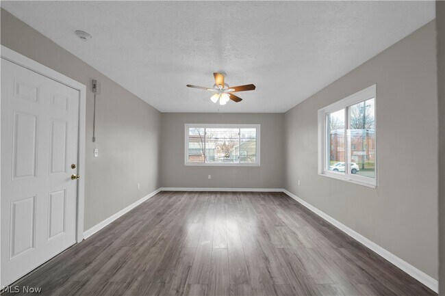 Foto del edificio - 5208 Lee Rd