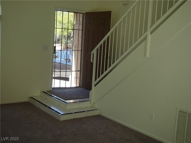 Building Photo - 7724 Bauble Ave
