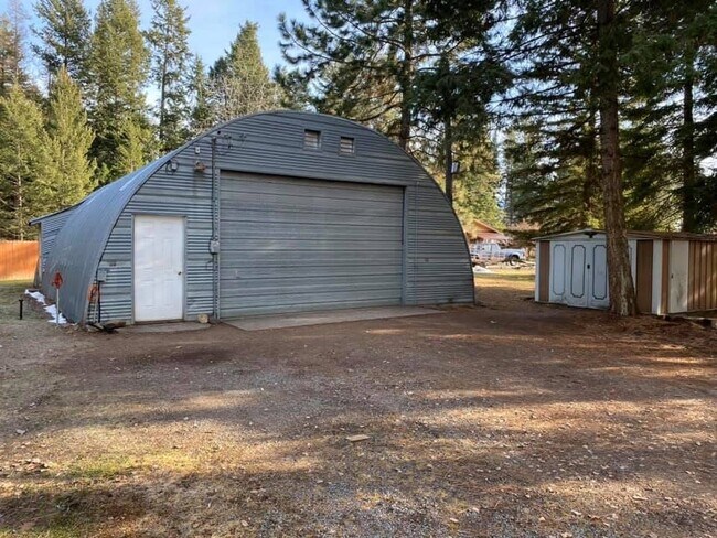 Afuera - 145 N Hilltop Rd