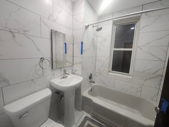 Foto del edificio - 10954 S Vernon Ave