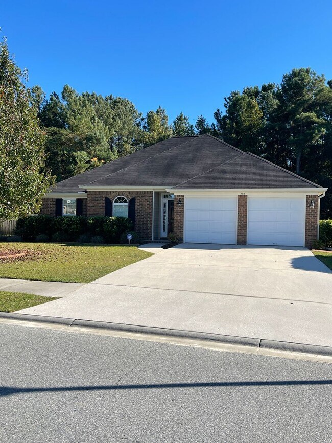 Building Photo - Discover Your Ideal Family Home in Pooler,...