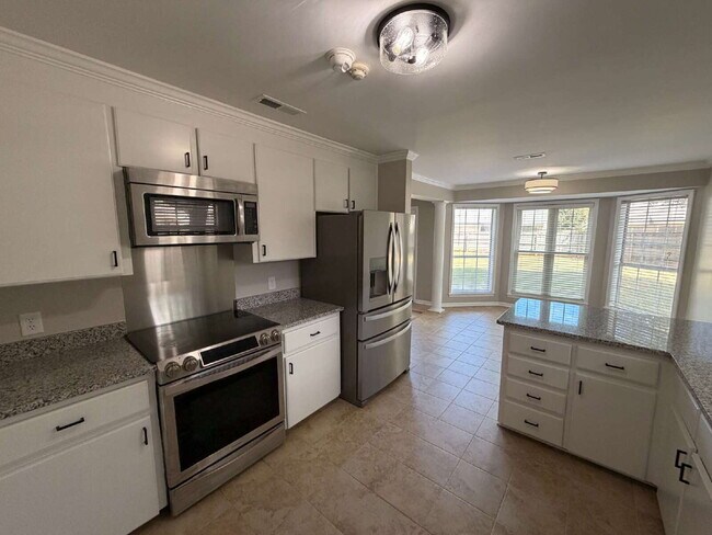 Foto del edificio - Available for rent in Chapelwood Subdivision