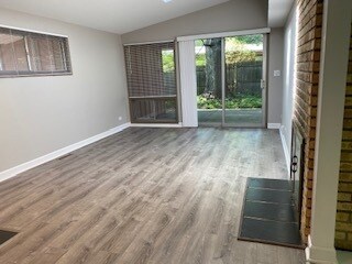 Foto del edificio - 1156 Myrtle Ln