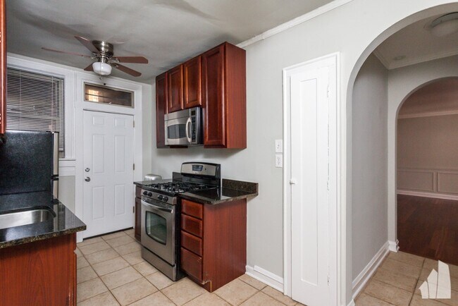 Foto del edificio - 540 W Surf-W3