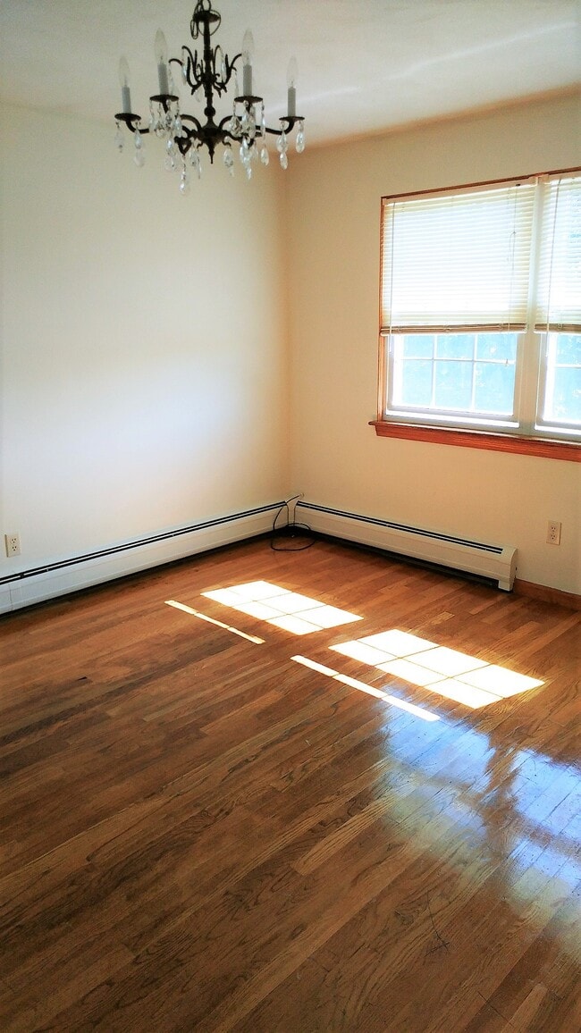 Building Photo - 128 Fayette St