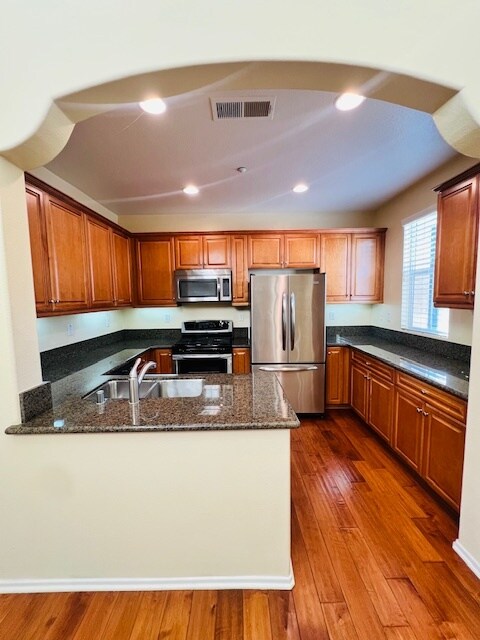 Foto del edificio - 4078 Karst Rd