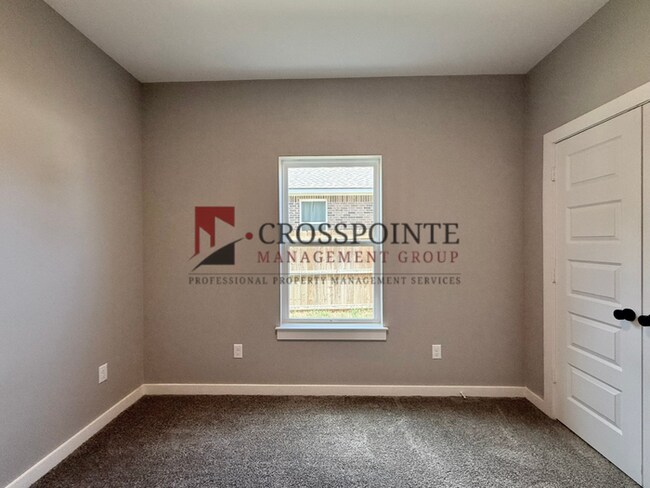 Building Photo - Spacious 4-Bedroom Home with 2.5 Bathrooms, 2-Car Garage & Fenced Yard