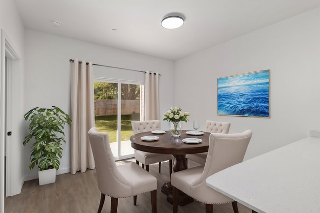 Photo - Eagle Trace 1583 #3 Apartment