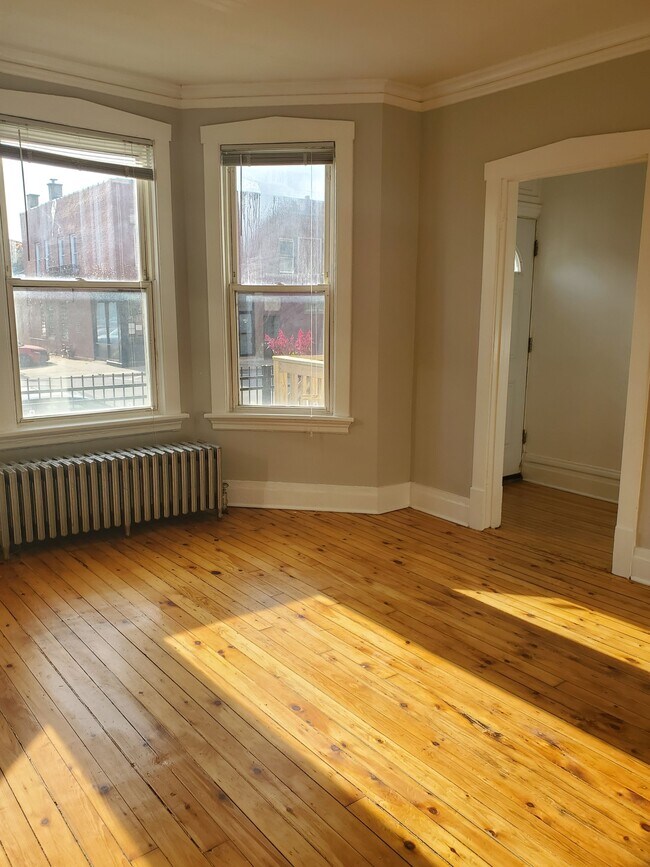 Foto del edificio - 3493 N Elston Ave