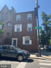 Building Photo - 2430 Spruce St