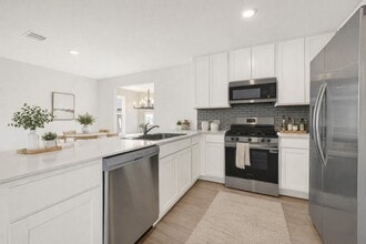 Building Photo - 21523 Willow River Canyon Ln