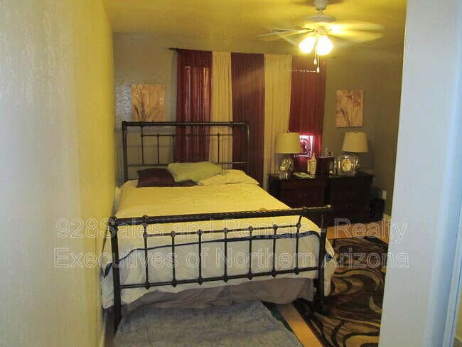 Foto del edificio - 2572 S Gravel Ln