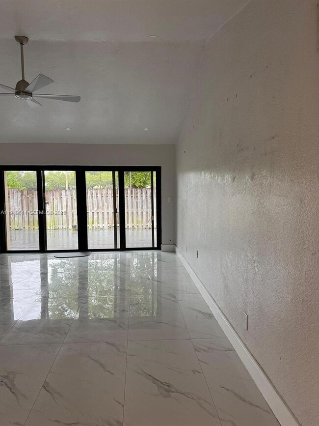 Foto del edificio - 11220 SW 125th Pl