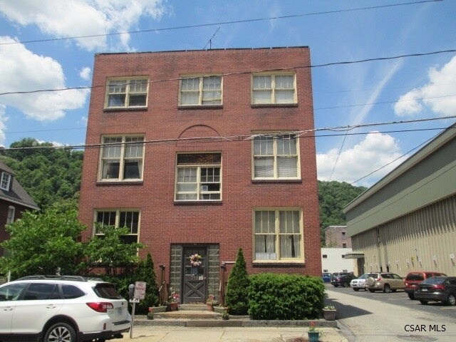 218 Walnut St, Johnstown, PA 15901 Apartments - Johnstown, PA