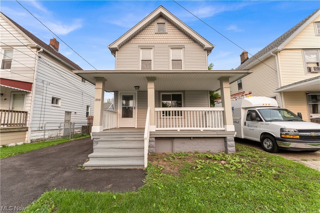 Primary Photo - 3318 W 90th St