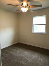 Building Photo - 121 E Rodney Dr