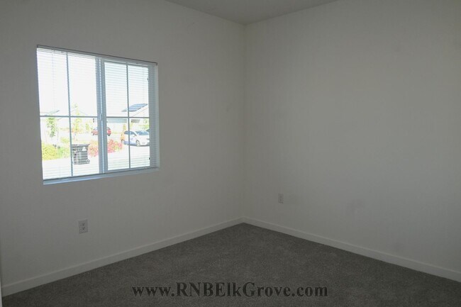 Foto del edificio - Resident Benefit Package Property