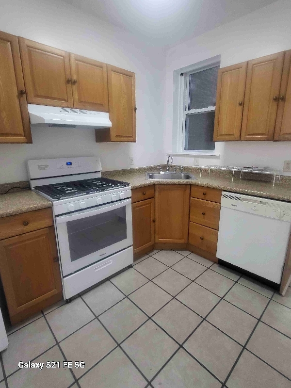 Foto del edificio - 2639 W Girard Ave